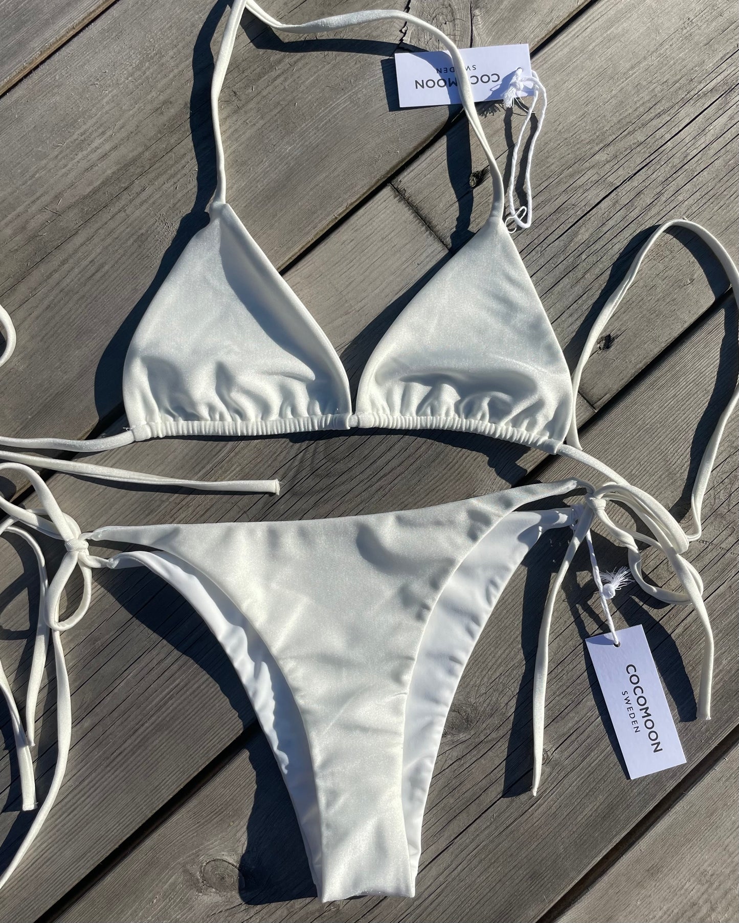 Leah bottom, low waist bikini i n Ivory from  Cocomoon Sweden.